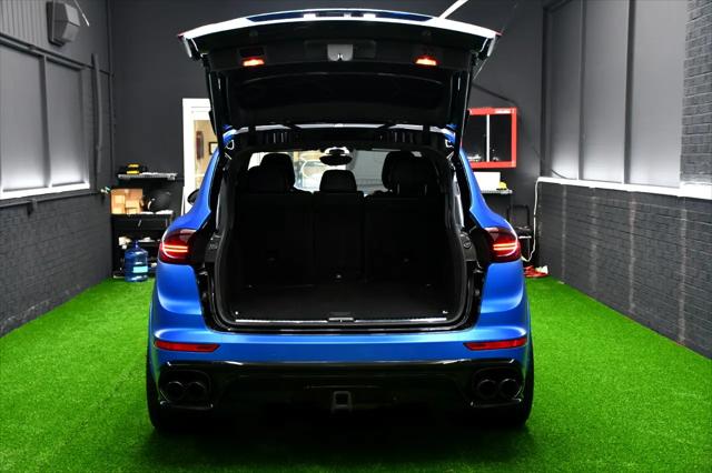 2017 Porsche Cayenne GTS