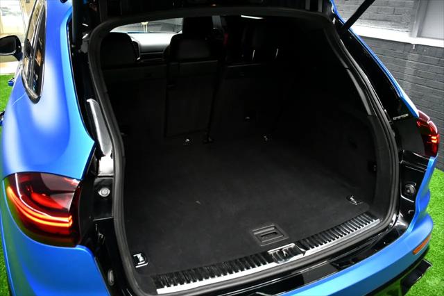 2017 Porsche Cayenne GTS