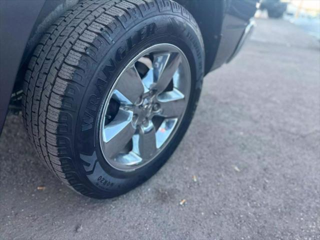 2019 Ram 1500 Classic Lone Star Crew Cab 4x2 5'7" Box