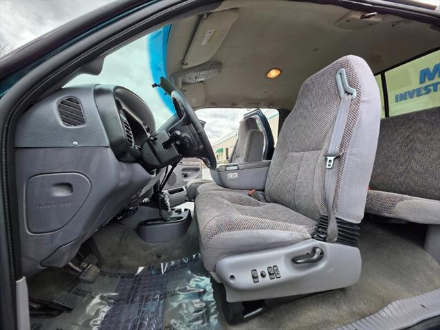 1999 Dodge Ram 2500 4X4 6-SPEED MANUAL / 5.9L CUMMINS DIESEL / LONGBED