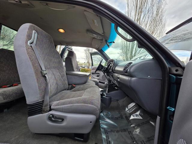 1999 Dodge Ram 2500 4X4 6-SPEED MANUAL / 5.9L CUMMINS DIESEL / LONGBED