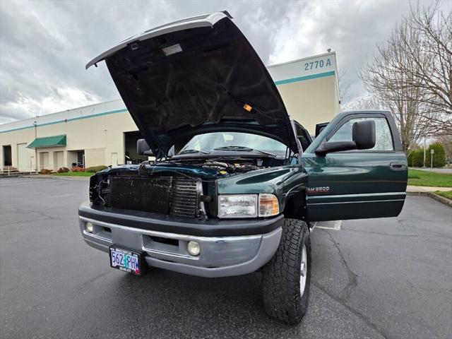 1999 Dodge Ram 2500 4X4 6-SPEED MANUAL / 5.9L CUMMINS DIESEL / LONGBED
