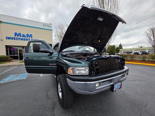 1999 Dodge Ram 2500 4X4 6-SPEED MANUAL / 5.9L CUMMINS DIESEL / LONGBED