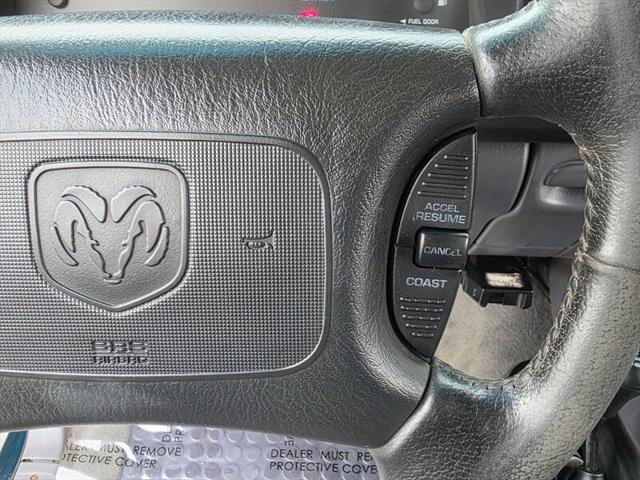 1999 Dodge Ram 2500 4X4 6-SPEED MANUAL / 5.9L CUMMINS DIESEL / LONGBED