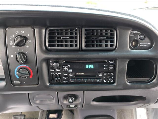 1999 Dodge Ram 2500 4X4 6-SPEED MANUAL / 5.9L CUMMINS DIESEL / LONGBED