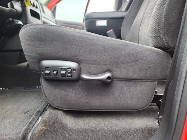 2003 Dodge Ram 3500 SLT/Laramie