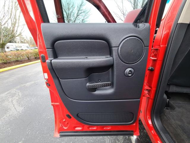 2003 Dodge Ram 3500 SLT/Laramie