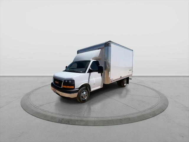 2025 GMC Savana Cutaway Work Van
