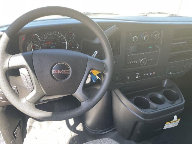 2025 GMC Savana Cutaway Work Van