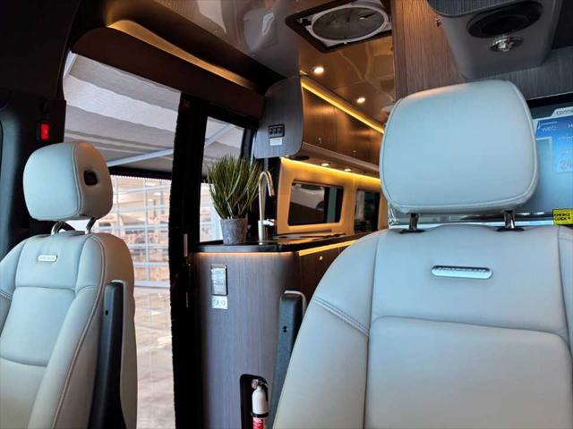 2025 Mercedes-Benz Sprinter 3500XD High Roof 4-Cyl Diesel HO