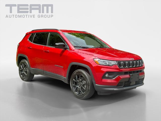 2025 Jeep Compass COMPASS LATITUDE 4X4
