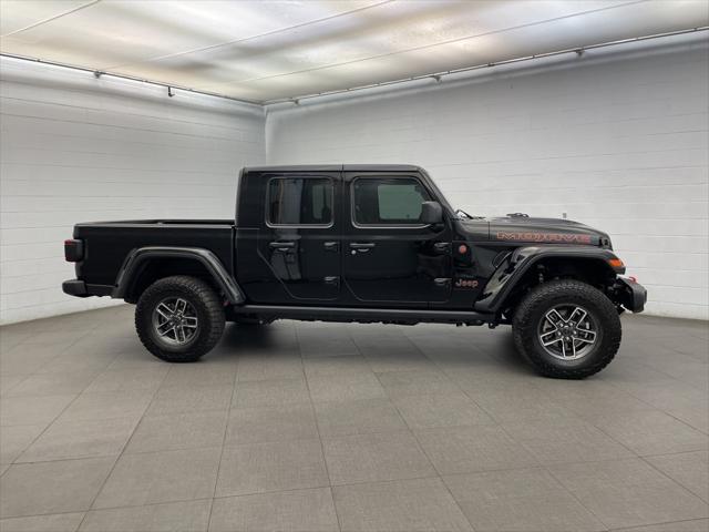 2025 Jeep Gladiator GLADIATOR MOJAVE 4X4
