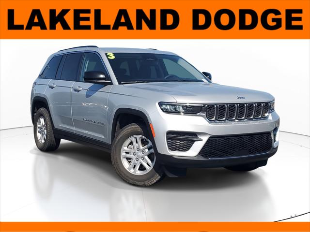2023 Jeep Grand Cherokee Laredo 4x4