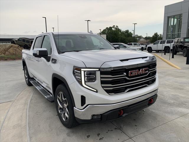 2023 GMC Sierra 1500 2WD Crew Cab Short Box SLT