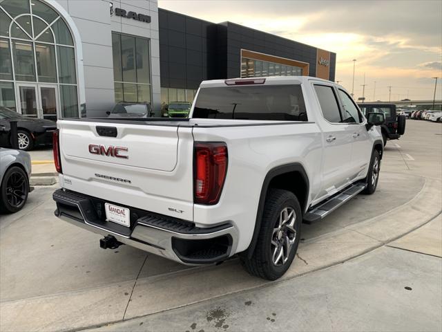 2023 GMC Sierra 1500 2WD Crew Cab Short Box SLT