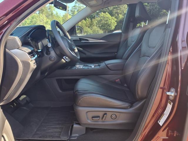 2023 INFINITI QX60 LUXE AWD
