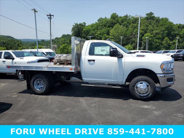 2024 RAM Ram 3500 Chassis Cab RAM 3500 TRADESMAN CHASSIS REGULAR CAB 4X4 60 CA 2024 RAM Ram 3500 Chassis Cab RAM 3500 TRADESMAN CHASSIS REGULAR CAB 4X4 60 CA