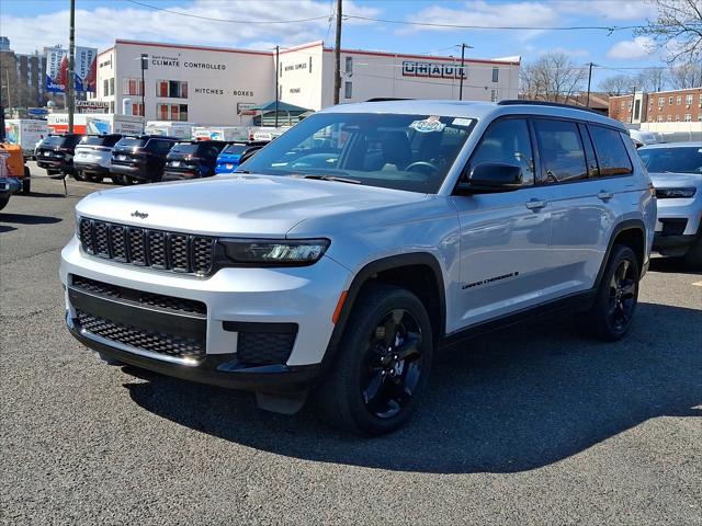 2022 Jeep Grand Cherokee L Altitude 4x4