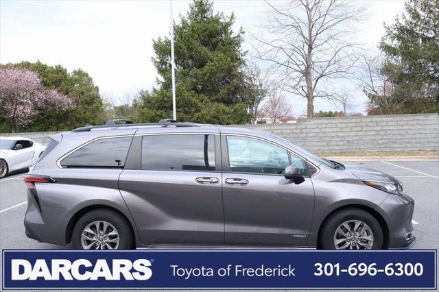 2021 Toyota Sienna XLE