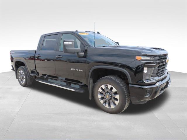 2024 Chevrolet Silverado 2500HD 4WD Crew Cab Standard Bed Custom