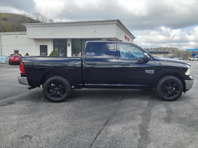2023 RAM 1500 Classic SLT Crew Cab 4x4 57 Box