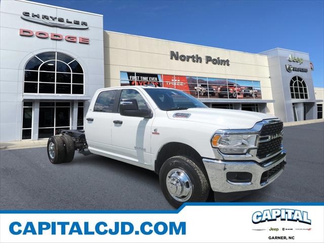 2024 RAM Ram 3500 Chassis Cab RAM 3500 SLT CREW CAB CHASSIS 4X4 60 CA