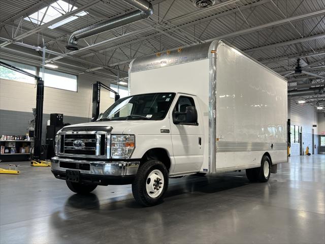 2019 Ford E-450 Cutaway Base