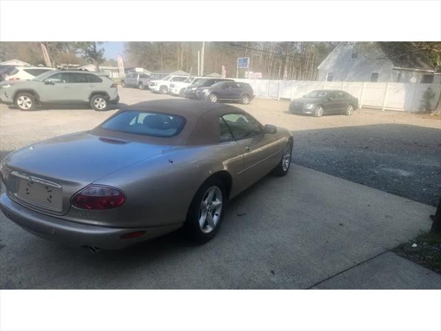 2002 Jaguar XK8 Standard