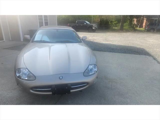 2002 Jaguar XK8 Standard