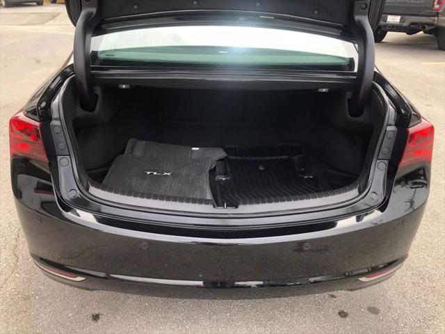 2017 Acura TLX w/Advance Package