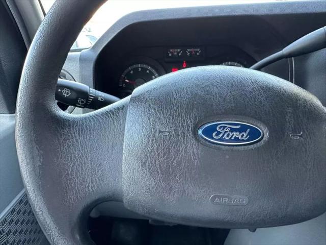 2015 Ford E-350 Cutaway Base