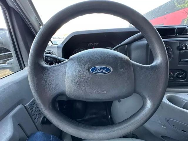 2015 Ford E-350 Cutaway Base