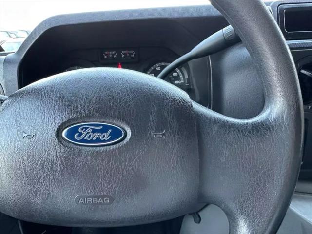 2015 Ford E-350 Cutaway Base