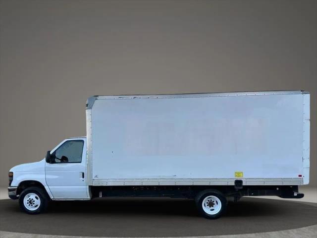 2015 Ford E-350 Cutaway Base