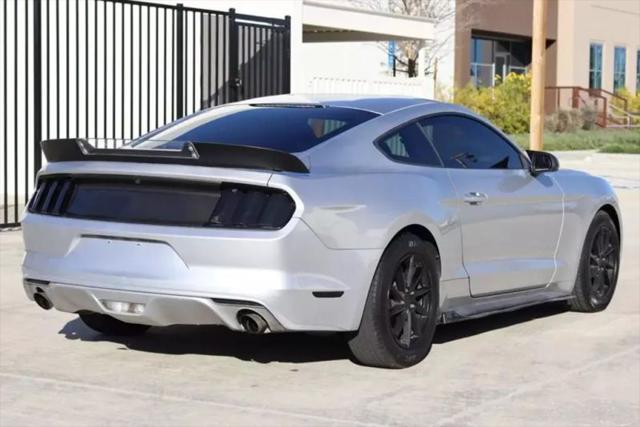 2015 Ford Mustang V6