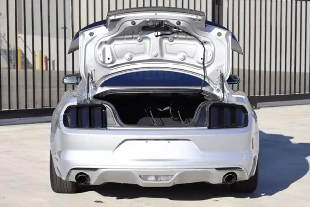 2015 Ford Mustang V6