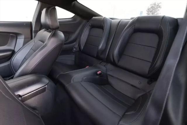 2015 Ford Mustang V6