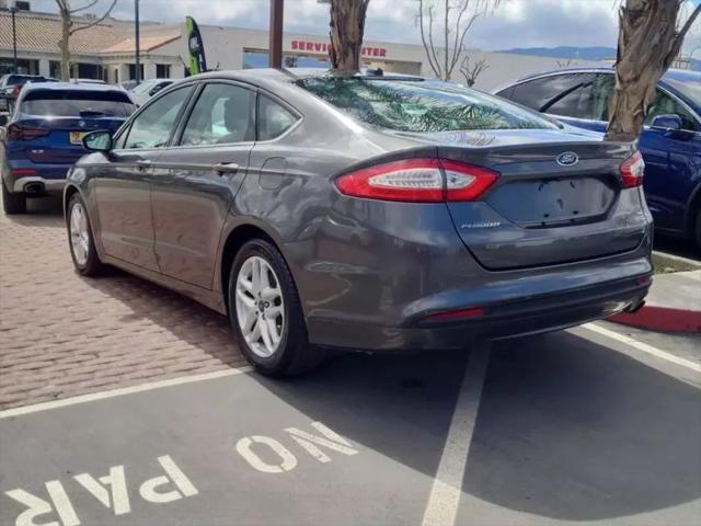 2016 Ford Fusion SE