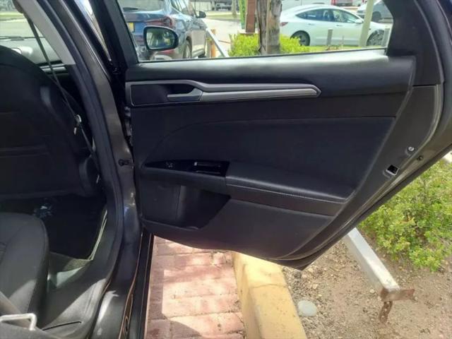 2016 Ford Fusion SE