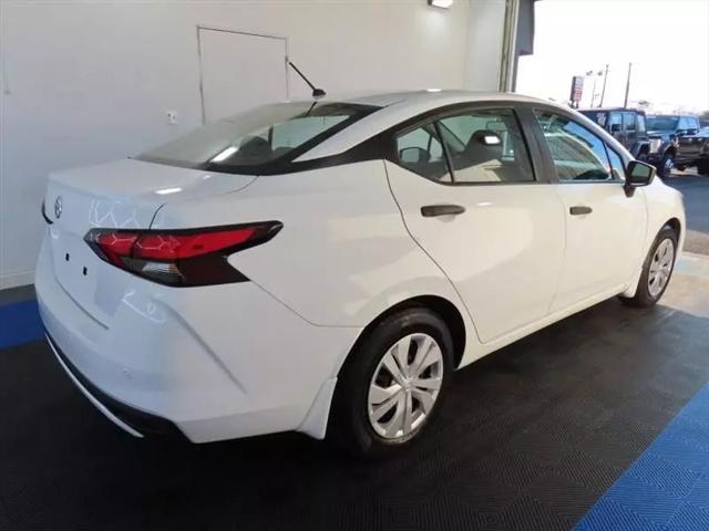 2020 Nissan Versa S Xtronic CVT