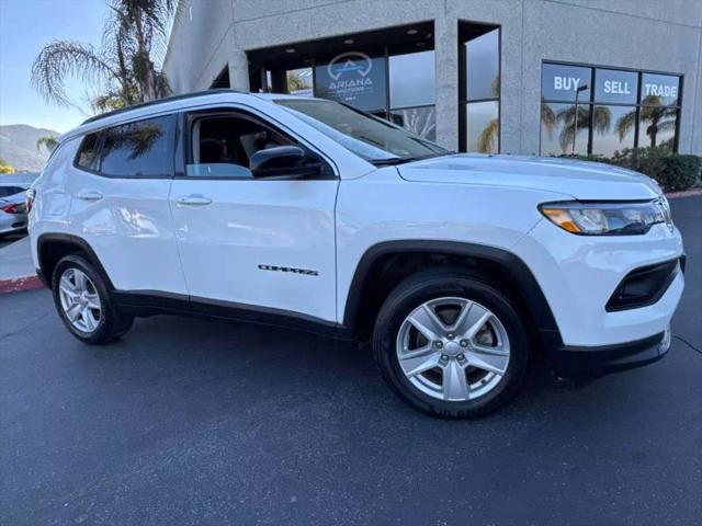 2022 Jeep Compass Latitude FWD