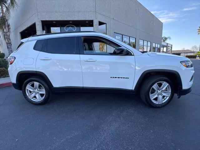 2022 Jeep Compass Latitude FWD