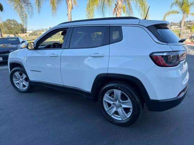 2022 Jeep Compass Latitude FWD