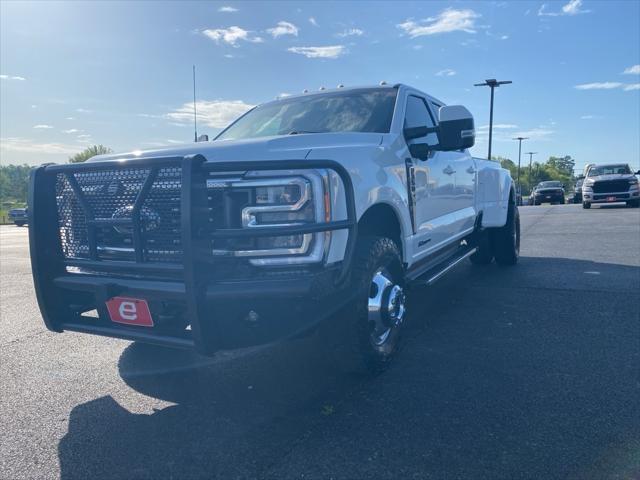 2023 Ford F-350 LARIAT