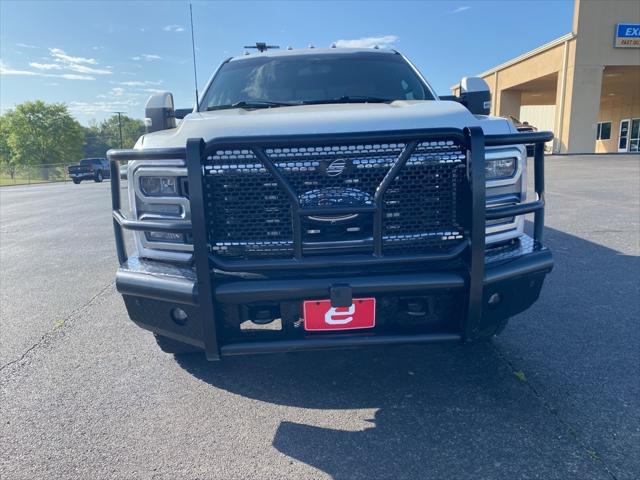 2023 Ford F-350 LARIAT