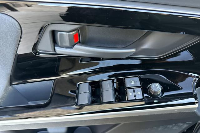 2025 Subaru Solterra Premium