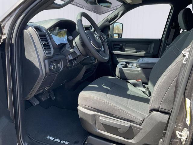 2025 RAM Ram 2500 RAM 2500 TRADESMAN CREW CAB 4X4 64 BOX 2025 RAM Ram 2500 RAM 2500 TRADESMAN CREW CAB 4X4 64 BOX