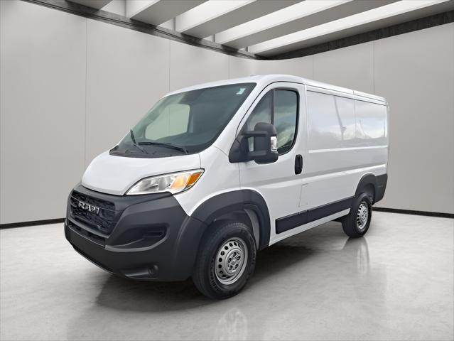 2025 RAM ProMaster 1500 Cargo Van Tradesman Low Roof 118 WB w/Pass Seat