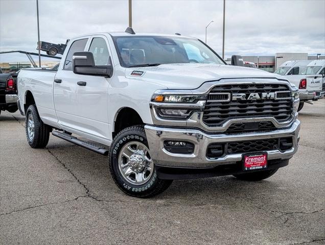 2025 RAM Ram 2500 RAM 2500 TRADESMAN CREW CAB 4X4 8 BOX
