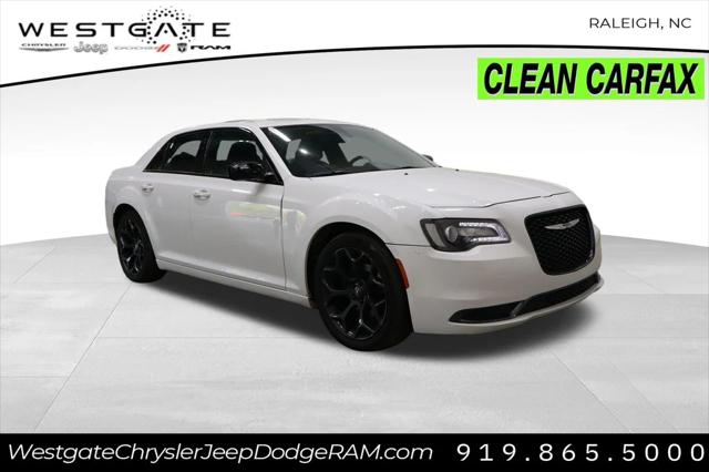 2019 Chrysler 300 Touring